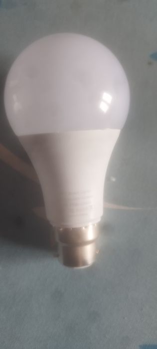 Lâmpada Smart. Nova em caixa