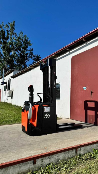 Штабелер електро 1263 Toyota BT SPE 160 1,6t 533cm Li-ion