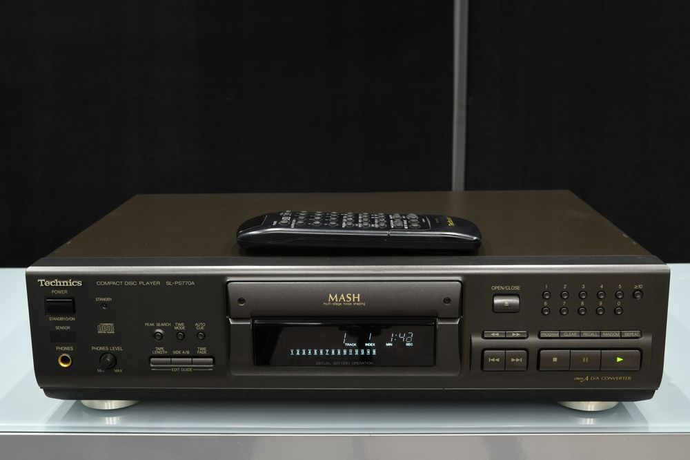Odtwarzacz płyt audio CD Technics SL-PS770A + pilot całkowicie sprawny