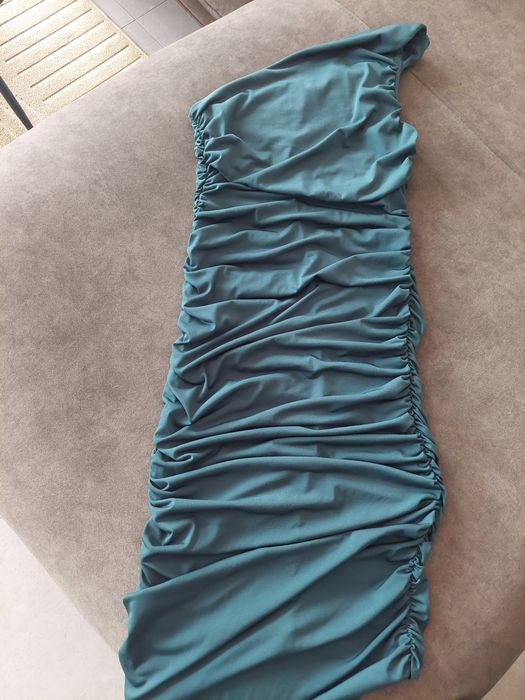 Sukienka asymetryczna