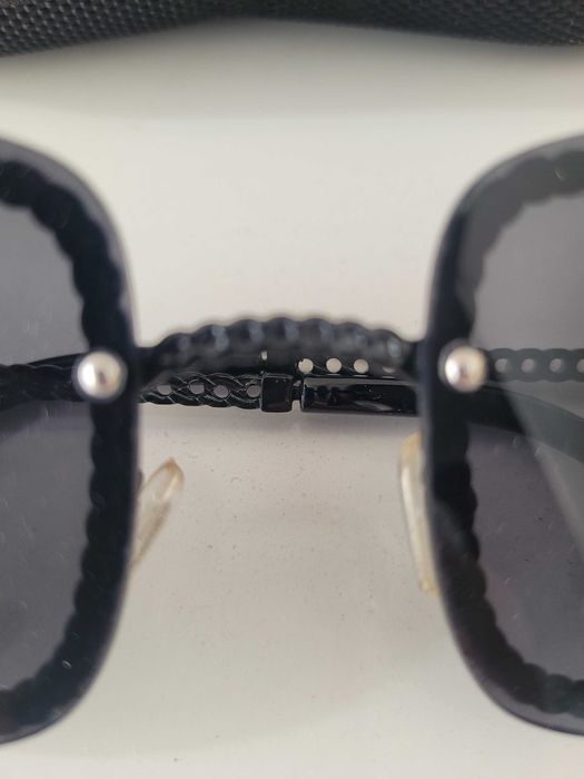 Oculos de sol de senhora novos.