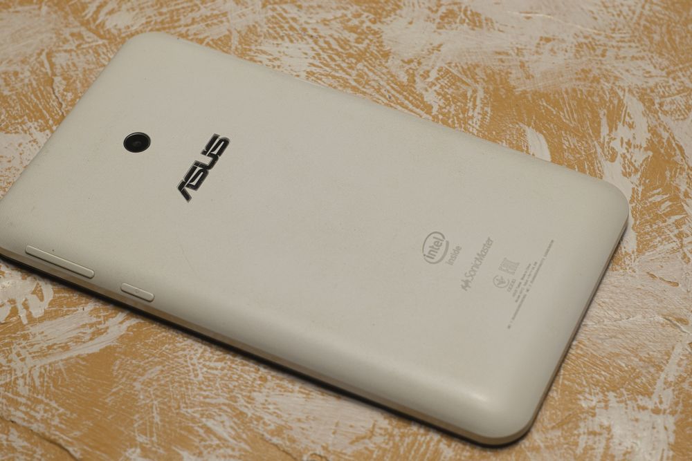 ASUS fonepad 7, Model KO12 (FE7010CG)