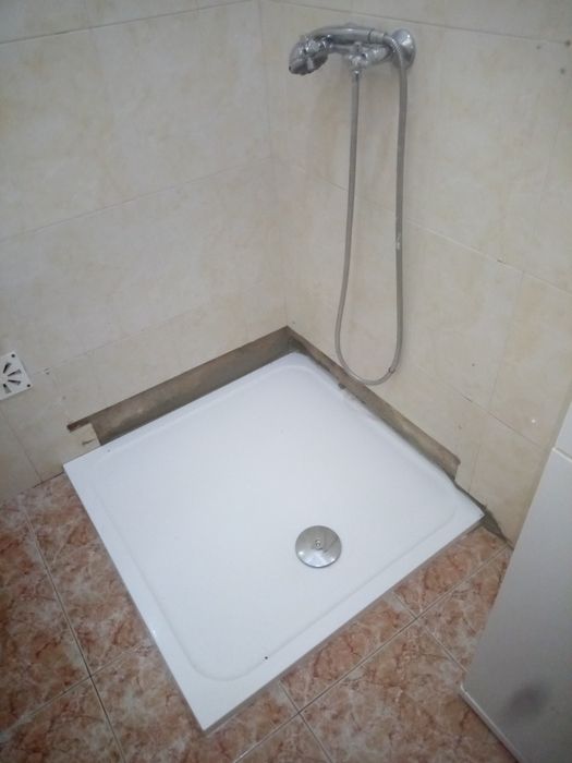 Chão flutuante pintura canalização pedreiro