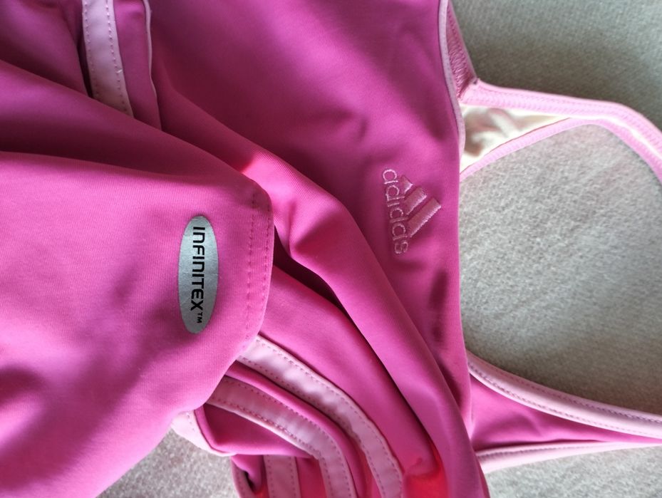 Jednocześciowy strój kąpielowy Adidas r. 140