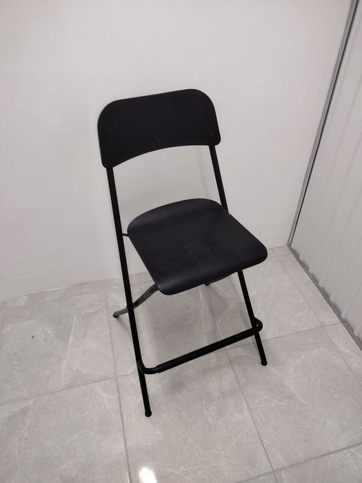 Banco alto dobrável IKEA Franklin 63cm