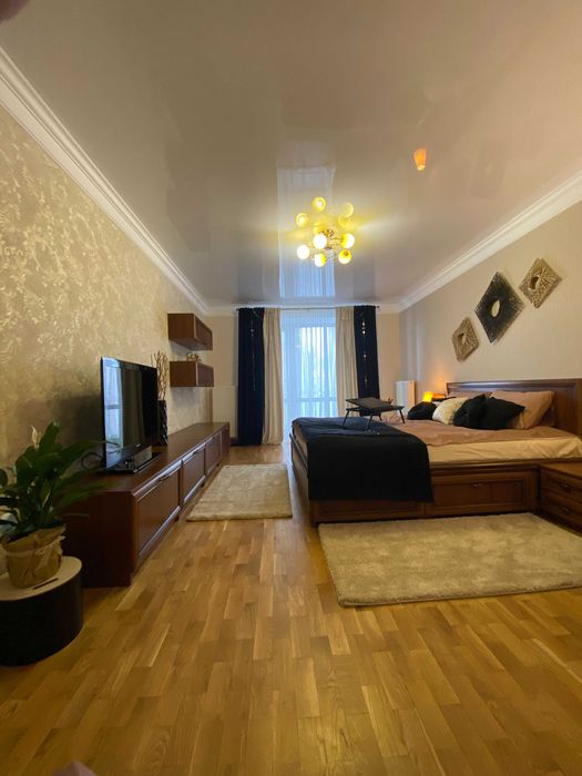 Центр. С. Крушельницької. Звітні документиВласник. Квартира подобово