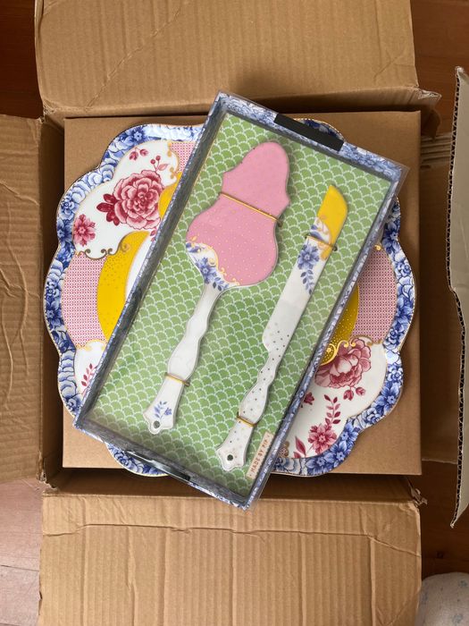 Cake Stand Plate447940383170908162