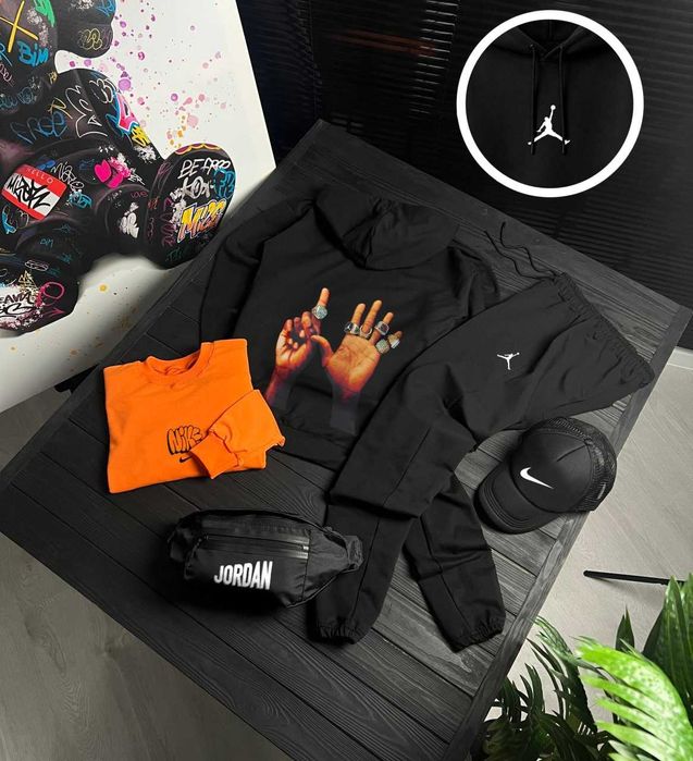 Чоловічий спортивний костюм (комплект)