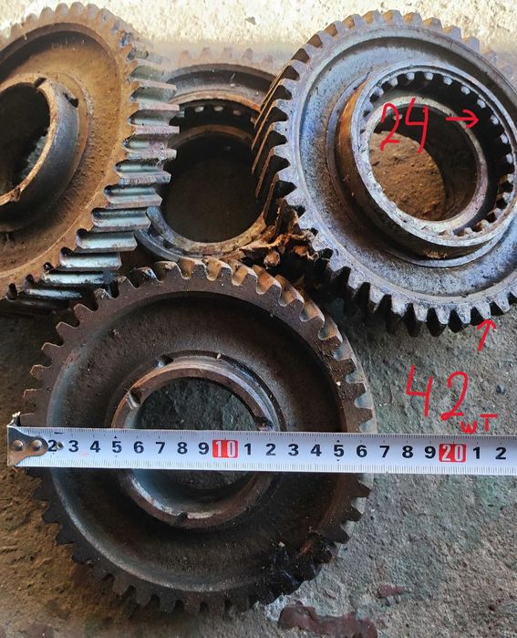ЗІЛ, ГАЗ - Шестерня, вал, підшипник