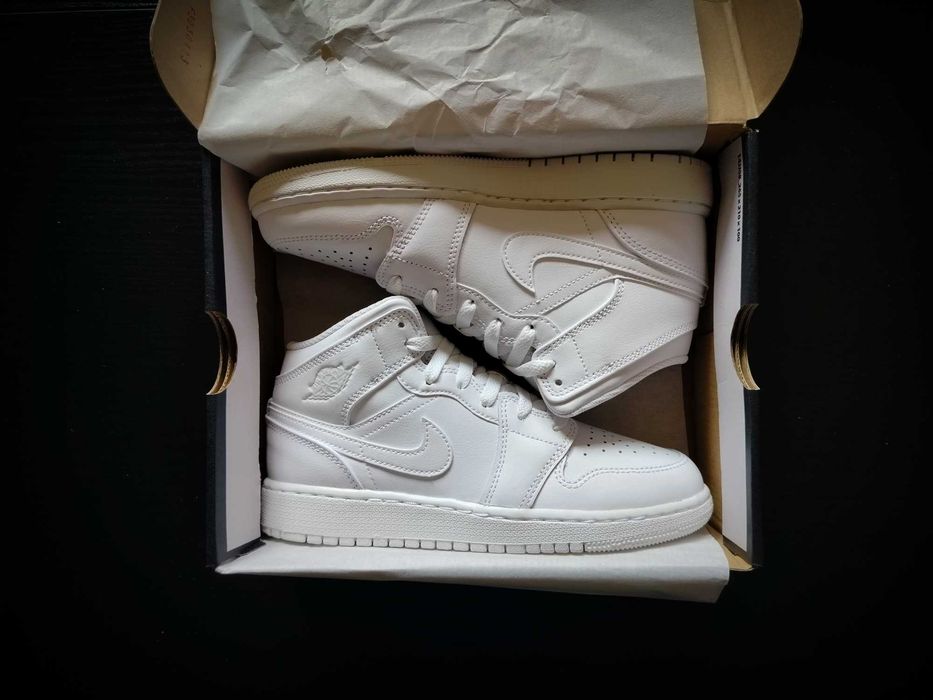 Nike Air Jordan Mid - Triple White r. 37.5 SNEAKERS