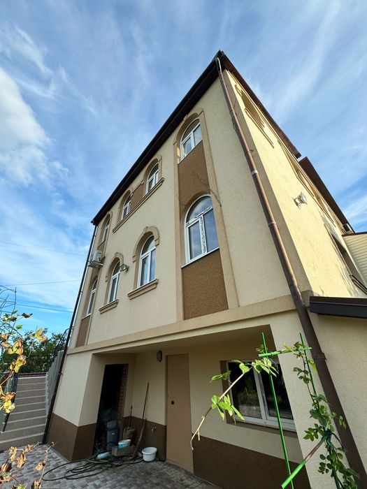 Частина будинку з генератором. Стара Балашівка. Агенція нерухомості