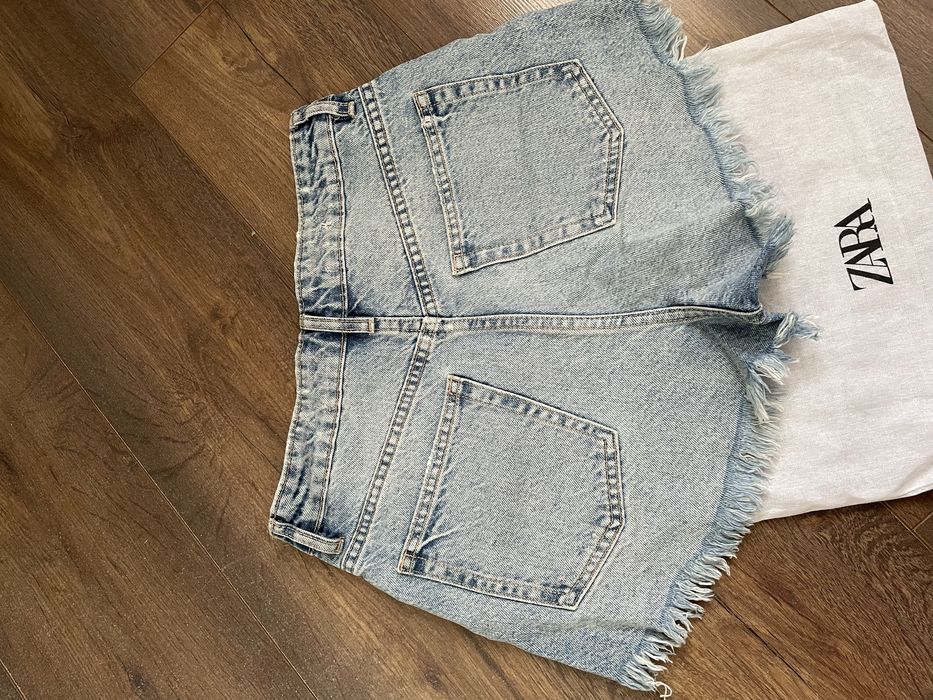 Продам жіночі  джинсові шорти Zara