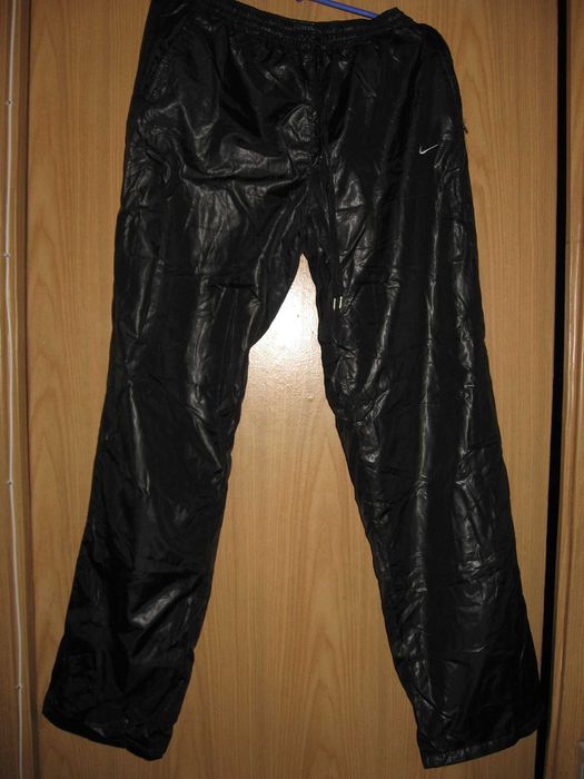 Продам штани утеплені р. М