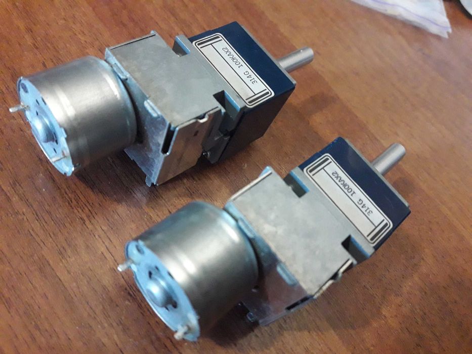 Регулятор громкости, моторизованный, 50к-100к ALPS. новый.