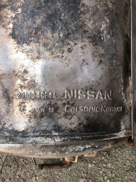 Глушник 201004CF4A Nissan