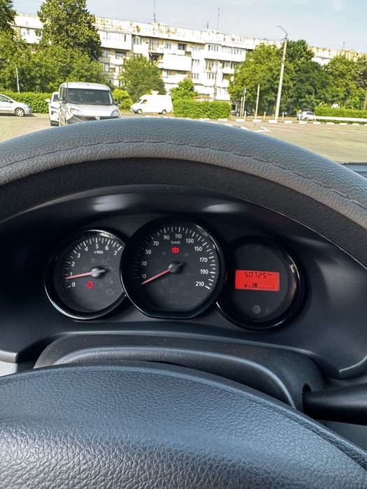 Продам Renault Logan 2014 1.2