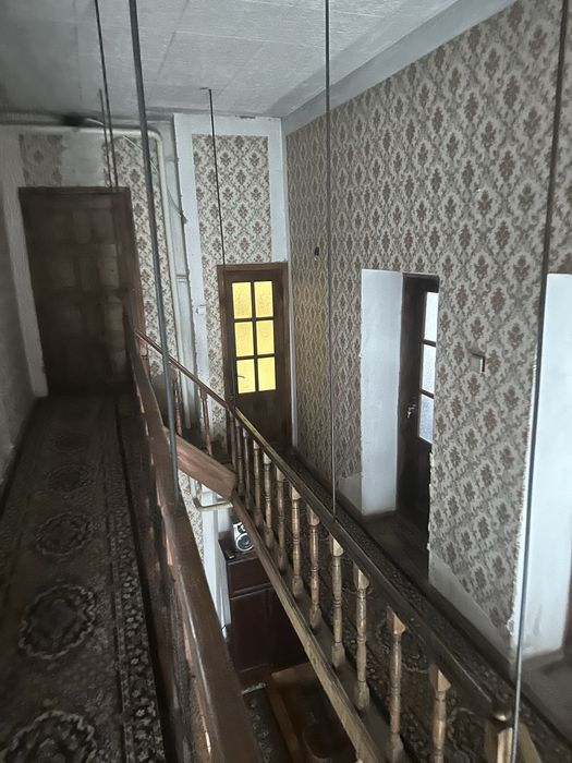 Продам двоповерховий житловий будинок у м. Лозова