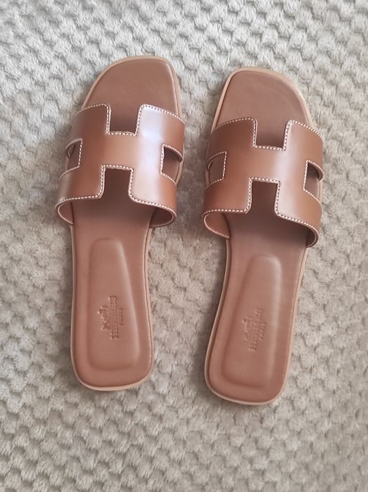 Klapki Hermes rozmiar 37 z pudełkiem
