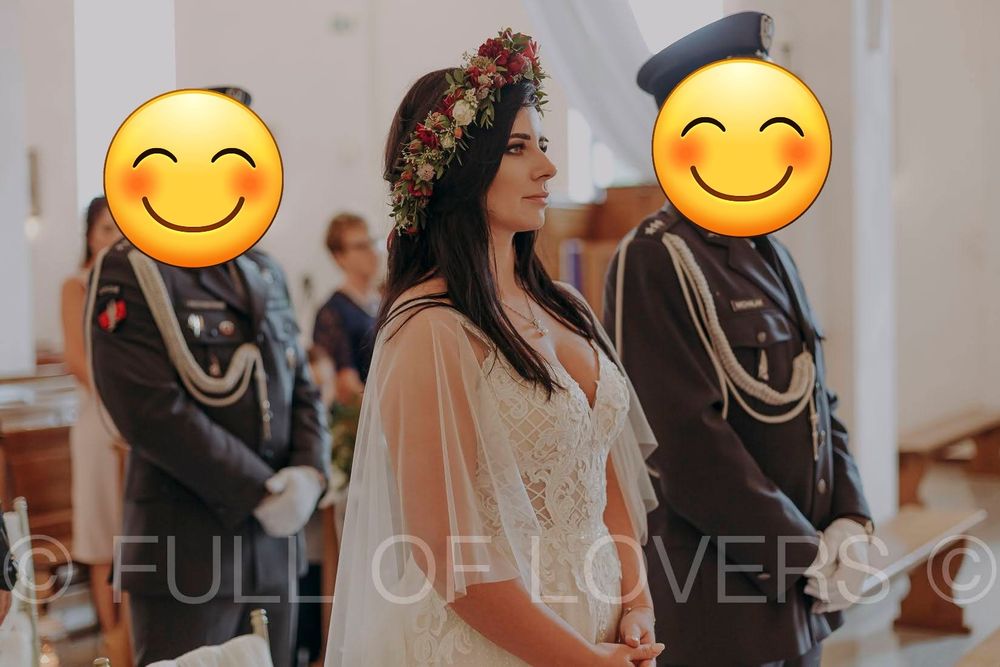 Suknia ślubna lososiowa błyszcząca