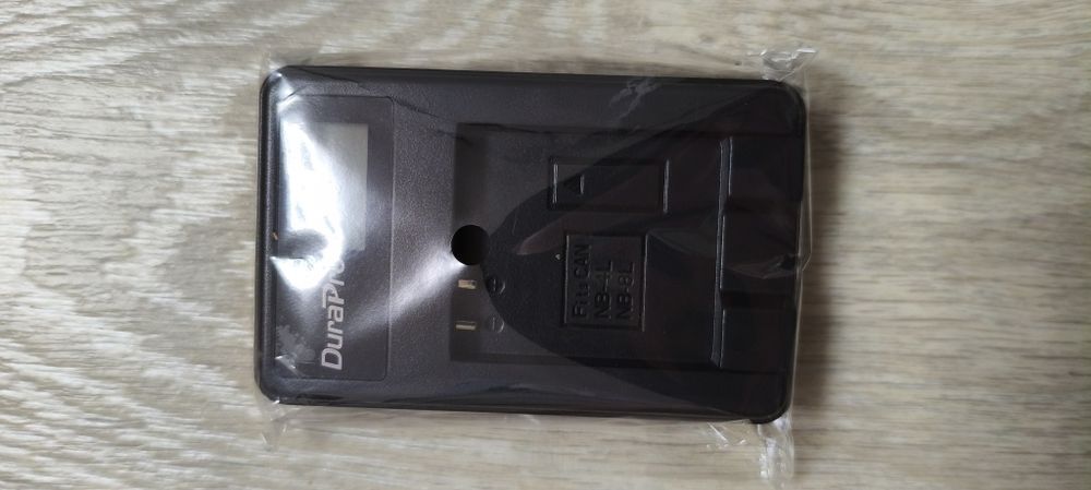 Зарядне та 2 акумулятори для Canon nb 4l