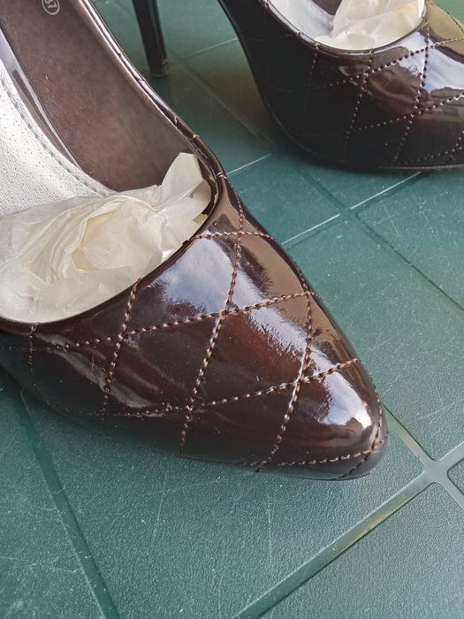 Sapato alto castanho - Tamanho 37