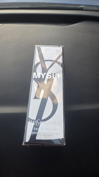 Perfumy Yves Saint Laurent MYSLF 
Yves Saint Laurent MYSLF Woda perfumowana
