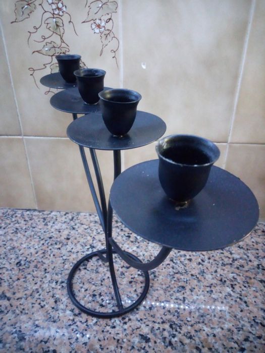 Castiçal paralelas casa quarto apartamento vivenda carro escritório.
