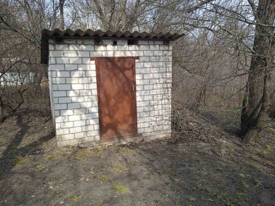 Продається двоповерховий будинок