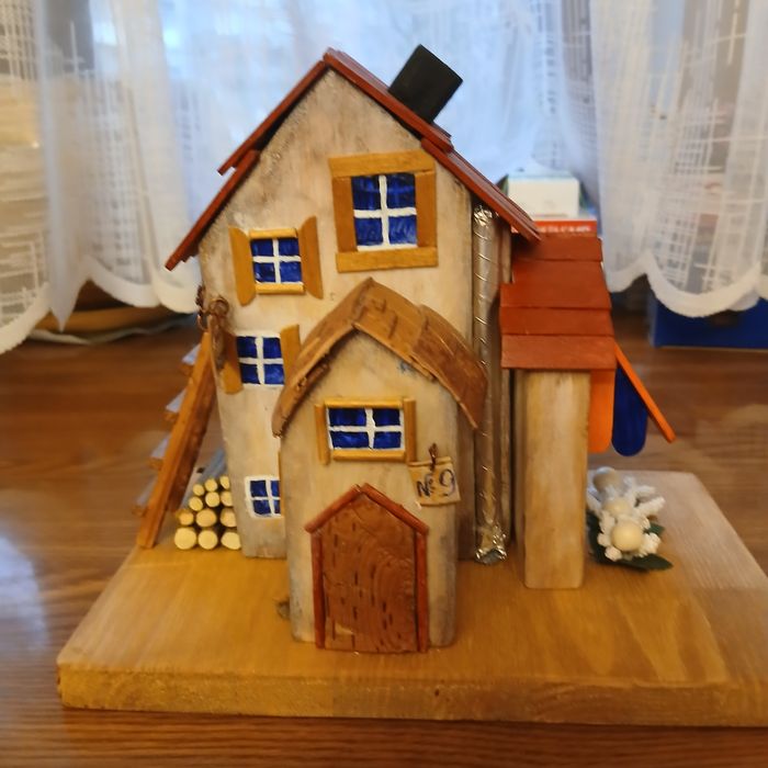 Продам для декора/интерьера домик