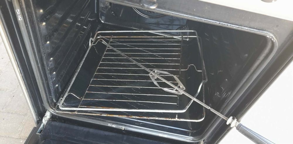 Kuchenka gazowo-elektryczna Hotpoint Ariston rożen inoks
