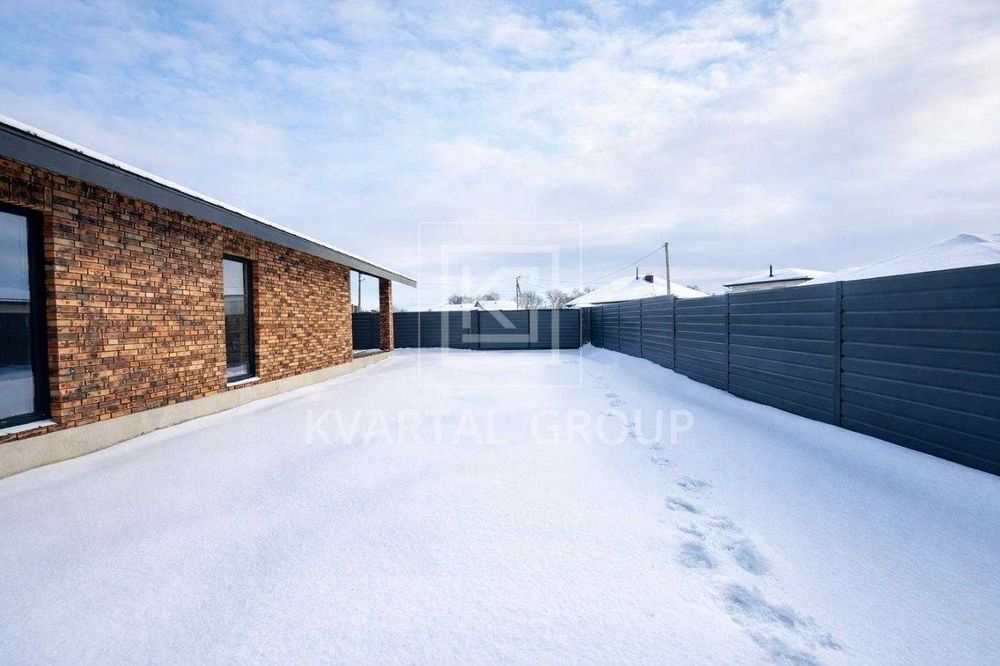 В продажу НОВИЙ будинок біля лісу в предмісті Києва