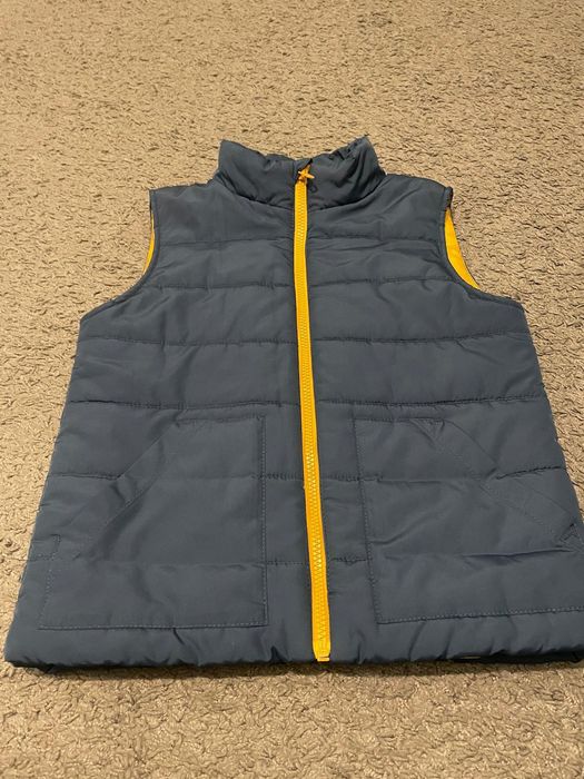 Chłopięcy bezrękawnik H&M, rozm. 128 cm