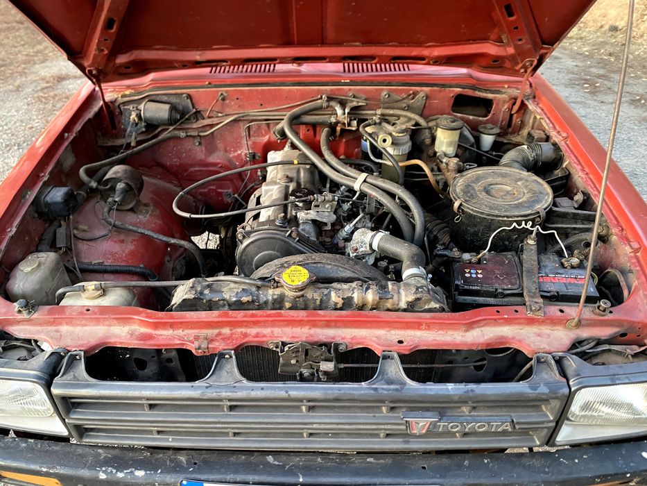 Toyota Hilux LN40 2.2 Diesel Caixa Aberta – 1983