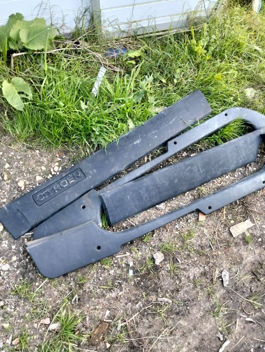 Diverso material para citroen Berlingo ou Peugeot partner 
Por