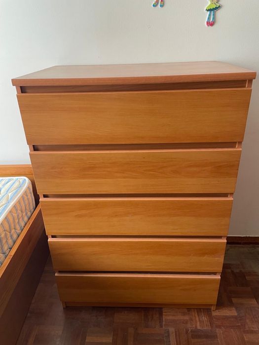 Cómoda / móvel madeira pinho com 4 gavetas