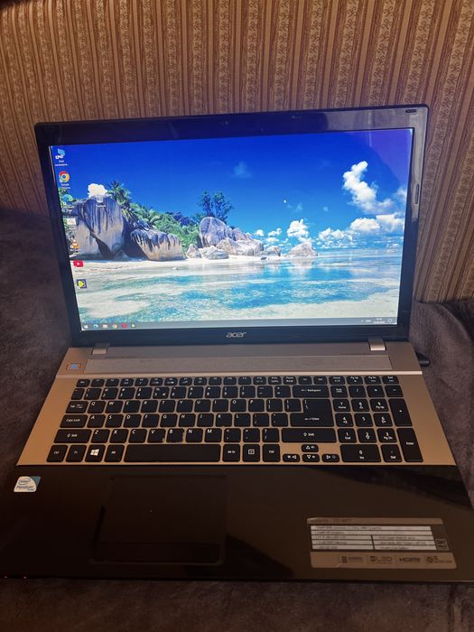 Ноутбук — Acer Aspire V3-731-4477