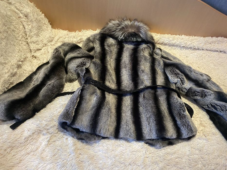 Коротка шубка натуральна