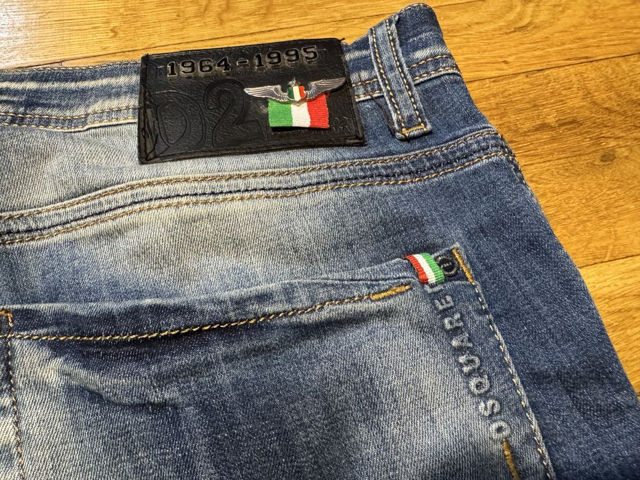 Джинси Dsquared2