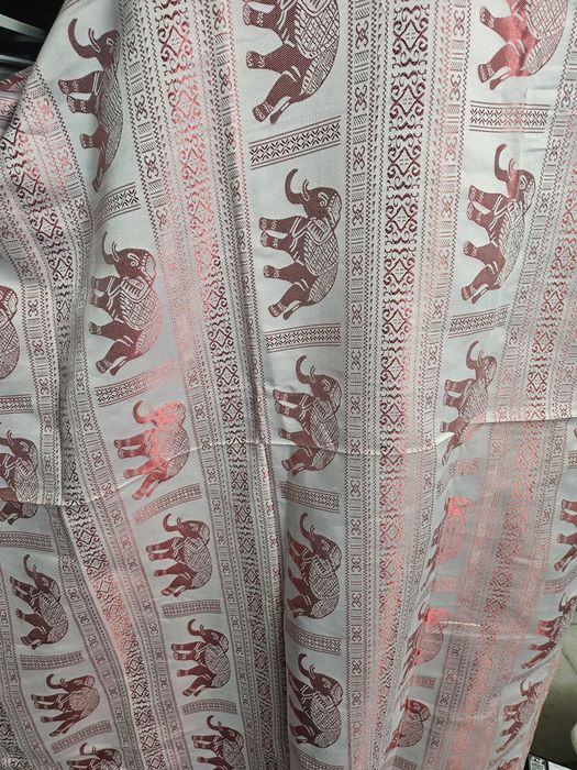 Toalha/corredor de mesa com elefantes