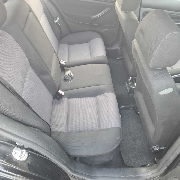VW Golf IV 1.9 TDI 100cv — 1 Dono — Muito Estimado