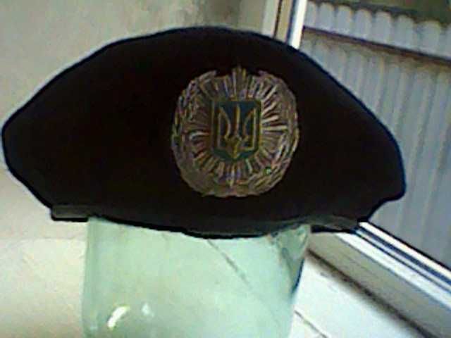 Берет новий продам.