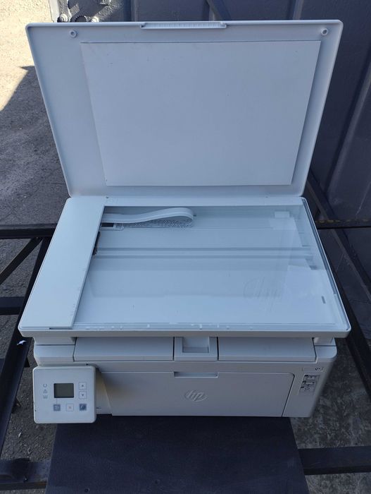 принтер laser Jet Oro MFP M130a