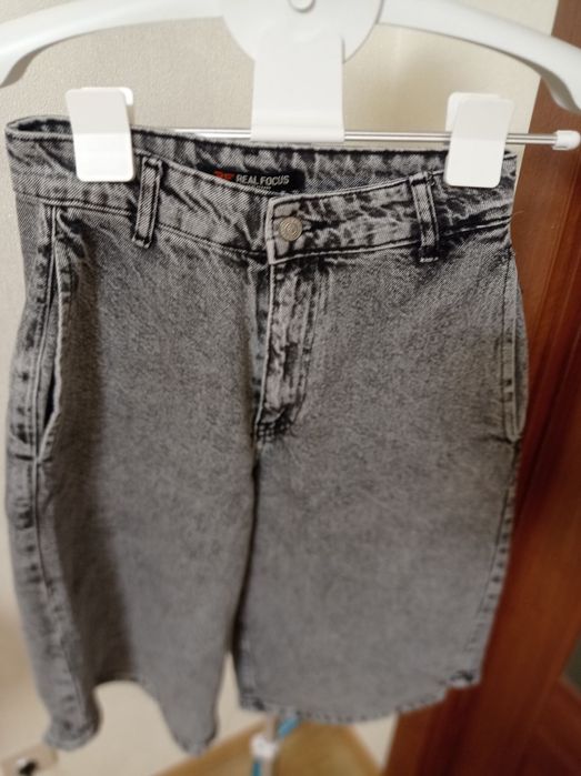Продам Сірі шорти