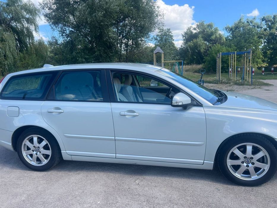 Volvo V50 2010 VIN YV1MW76F2B2611115 фото оголошення 3 з 24