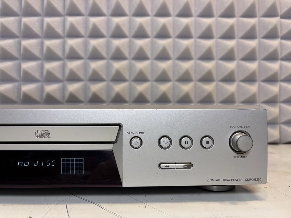 Odtwarzacz CD Sony CDP XE 270