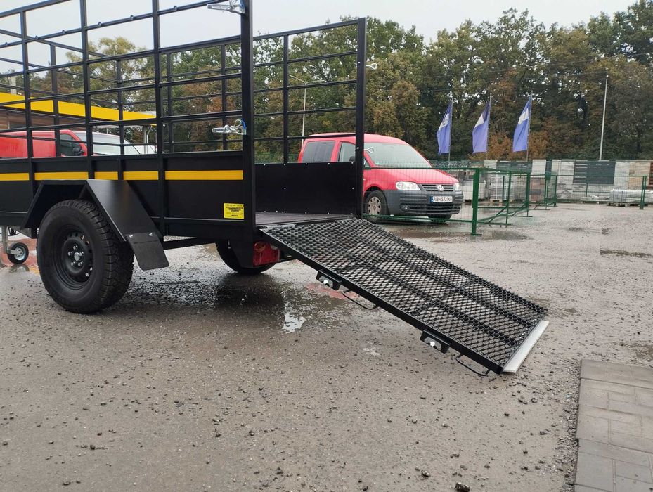 Причіп для перевезення тварин, телят, свиней, худоби, скотовіз