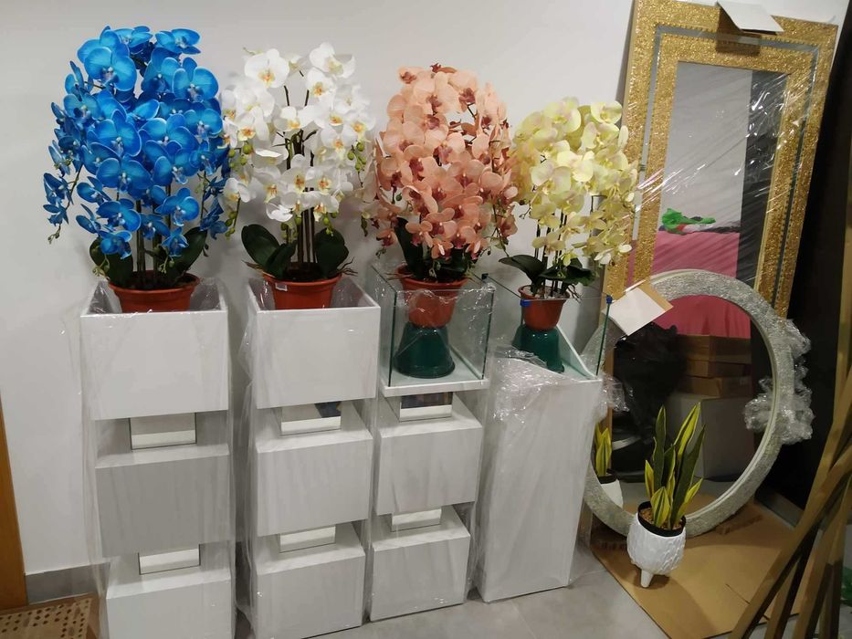 Floreiras decorativas lacadas e em folha de madeira