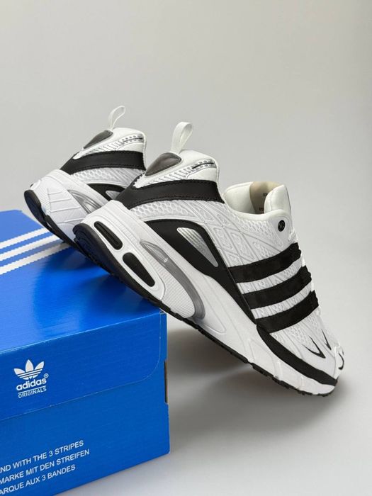 Кросівки Adidas Adistar Cushion White Black чоловічі 41,42,43,44,45