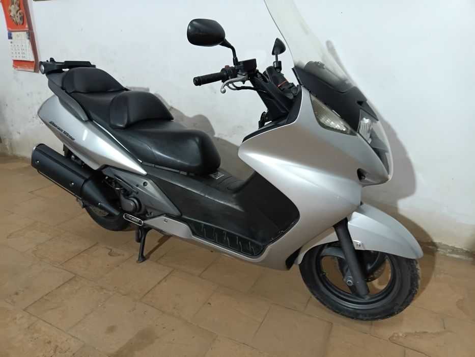 Honda silverwing 400