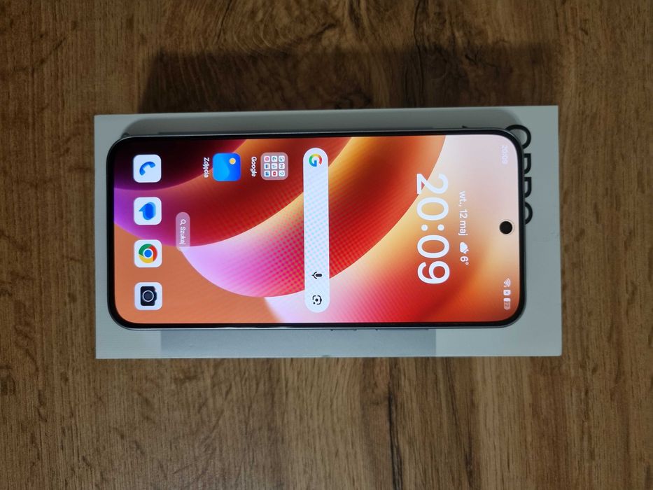 Smartfon OPPO A6 Pro 5G 8/256GB 6.57" 120Hz Srebrny